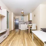 Stylish 2bd With A Cozy Terrace By Flat Mаnager Apartment